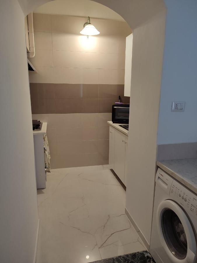 Dimora Della Marchesa - Al Duomo Apartment มันเฟรโดเนีย ภายนอก รูปภาพ